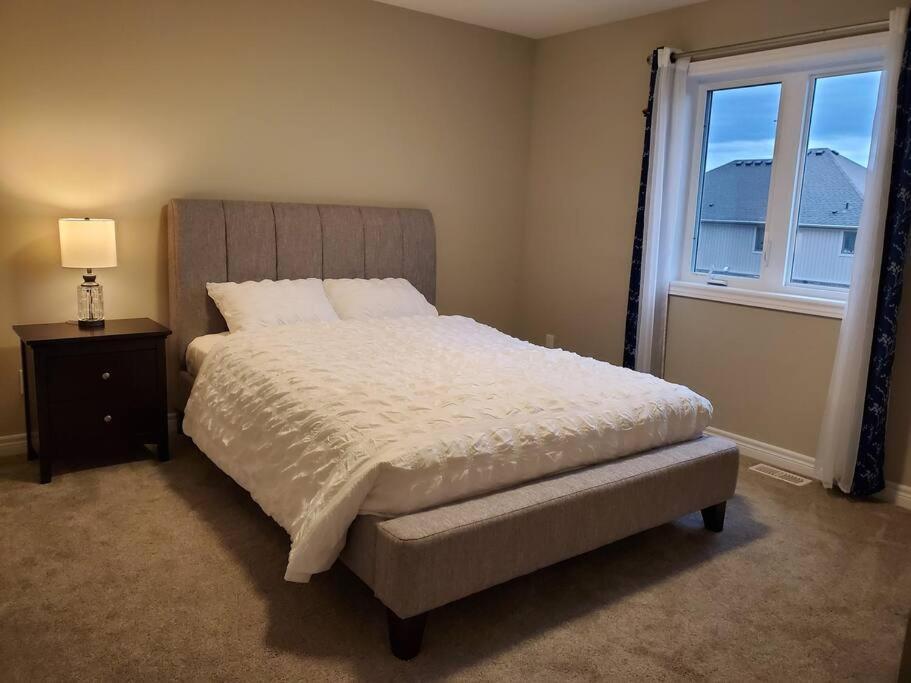 4 Bd Family Retreat Hébergement de vacances Stratford