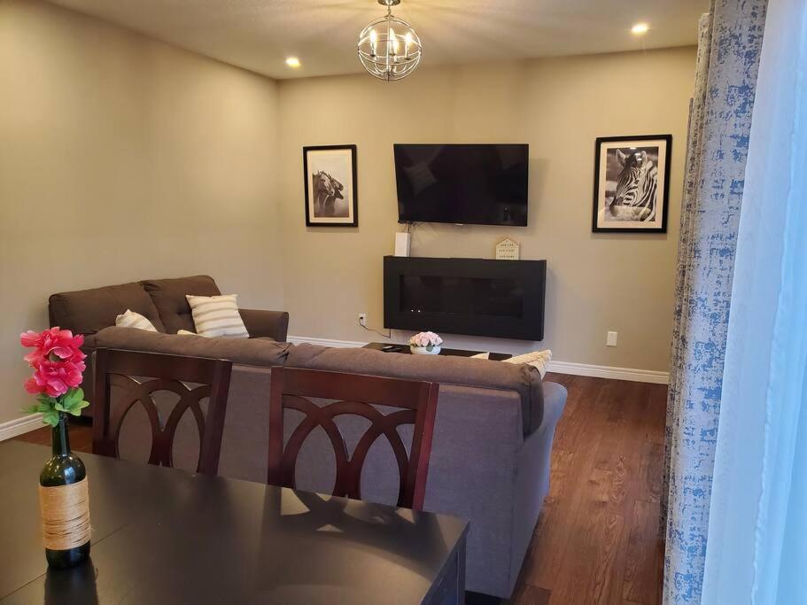 4 Bd Family Retreat * Stratford